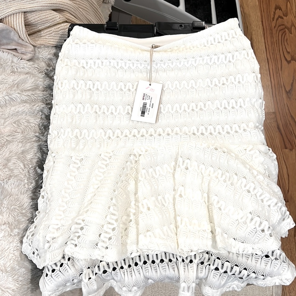 Moon River Cream skirt from Boem